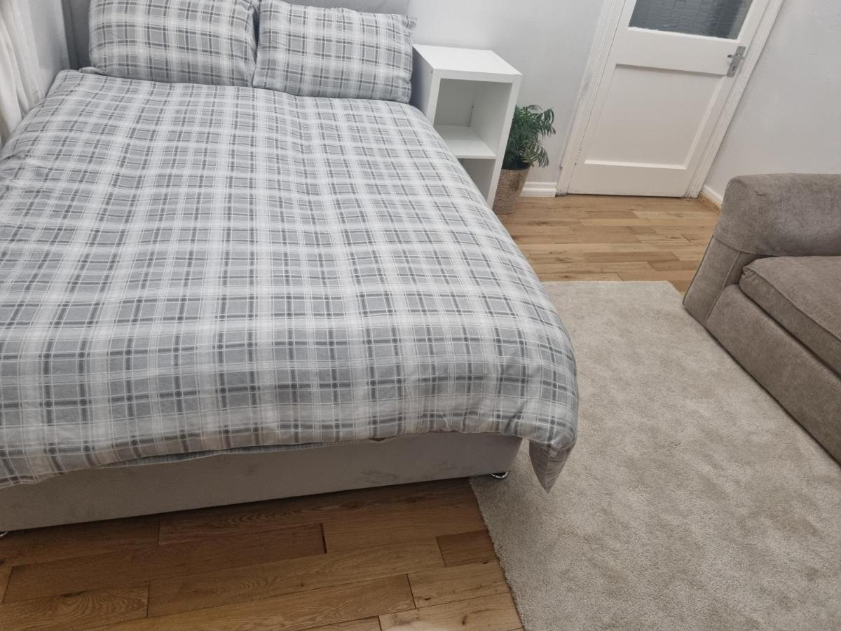 Private Double Room In Cardiff Exteriér fotografie