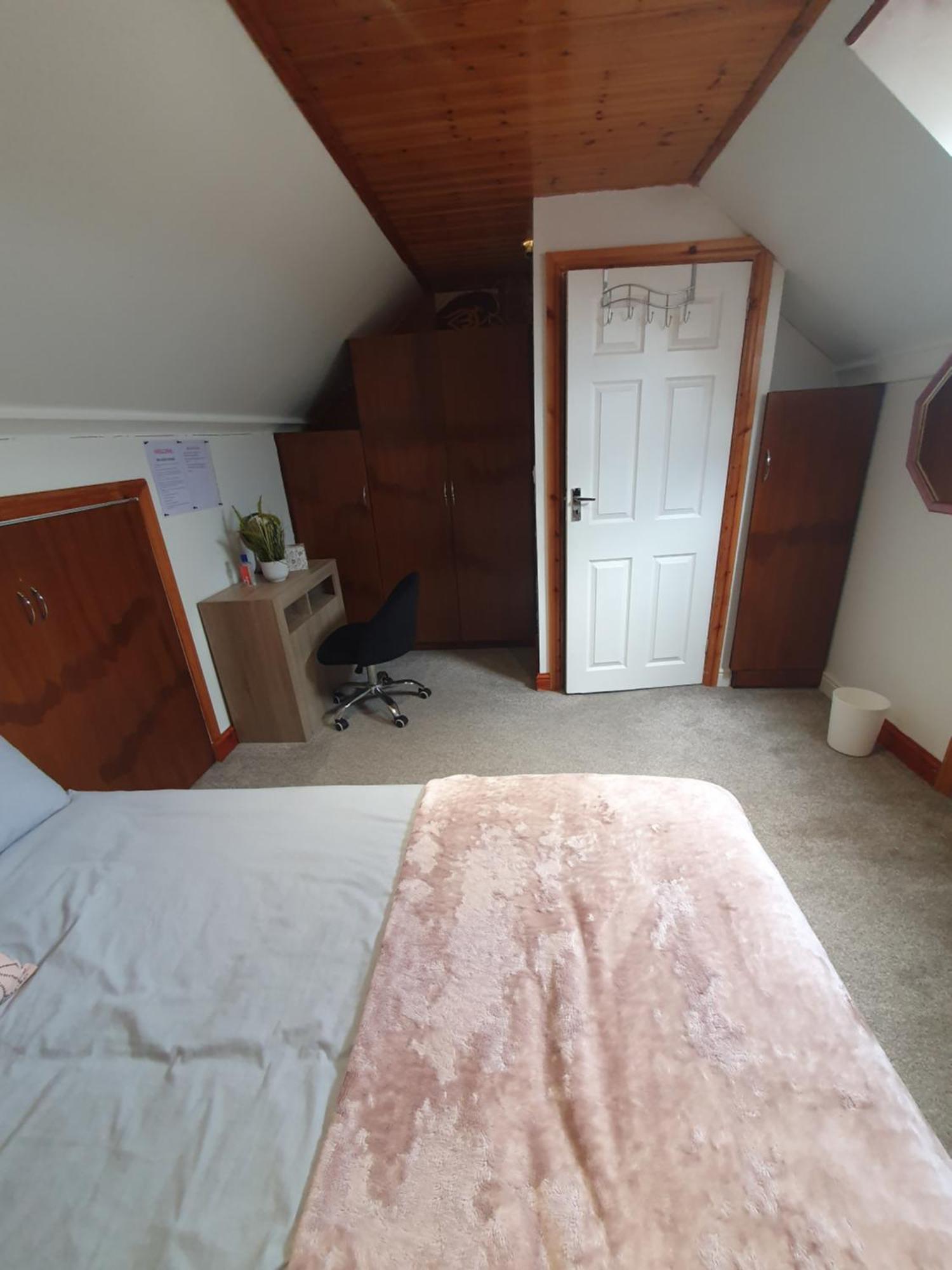 Private Double Room In Cardiff Exteriér fotografie